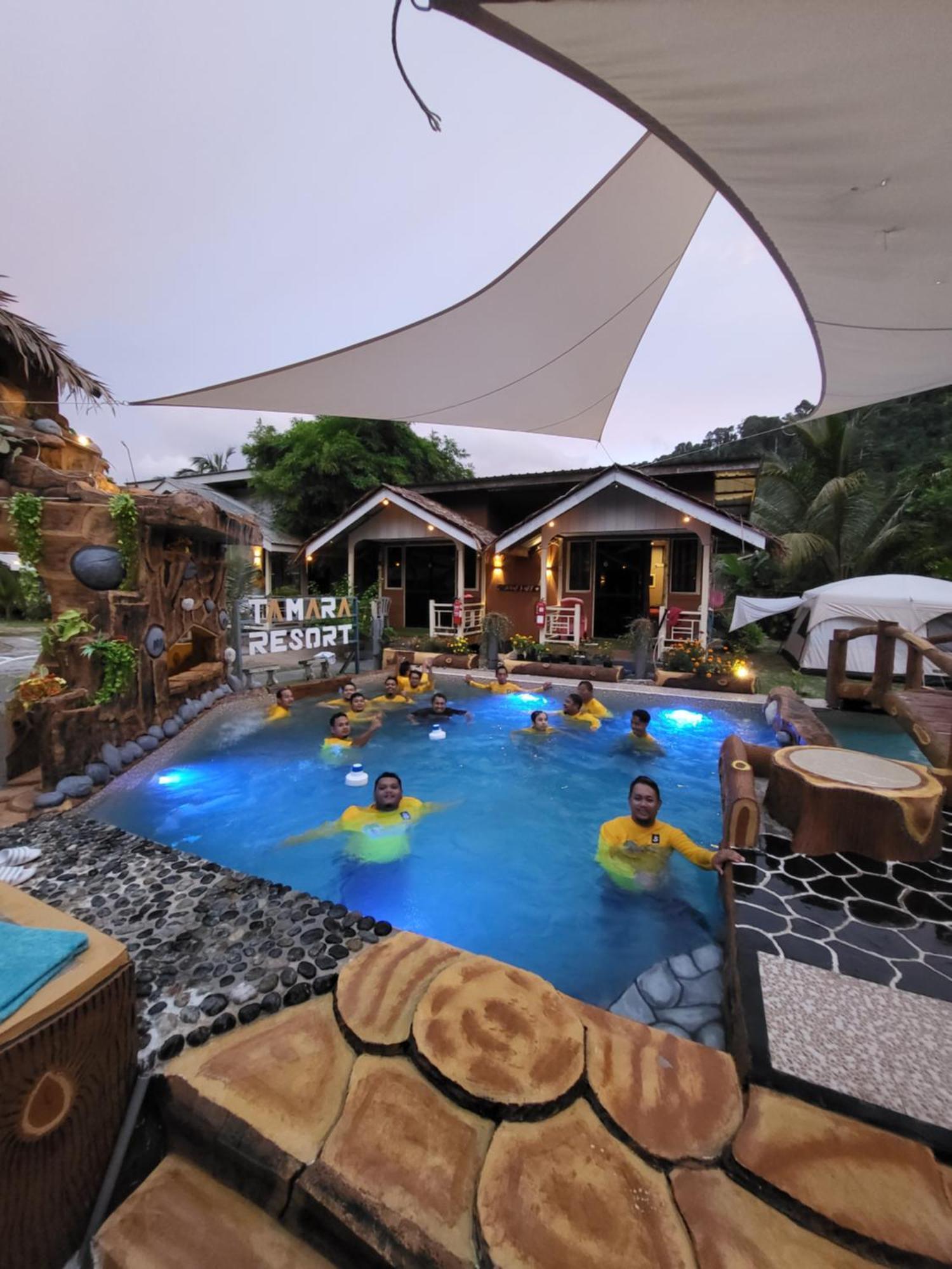 Tamara Resort Motel Kampong Juara Exterior photo